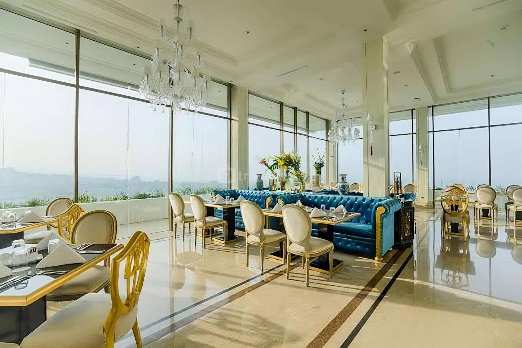 Modern At Art Deco By Travelio * Bandung